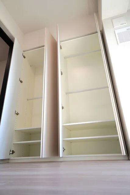 Brillia Ist Ueno Inaricho - Interior - ["Wood", "Interior design", "Cupboard"]