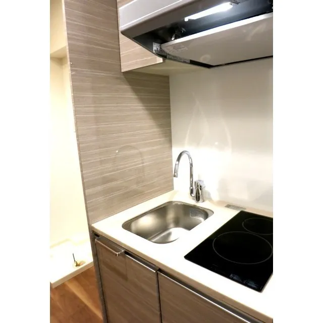 Laurier Ginza - Interior - ["Brown", "Tap", "Sink"]