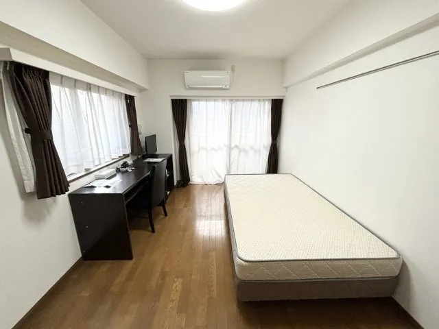 Sky Court Ginza East No. 2 - Interior - ["Furniture", "Flooring", "Wood"]