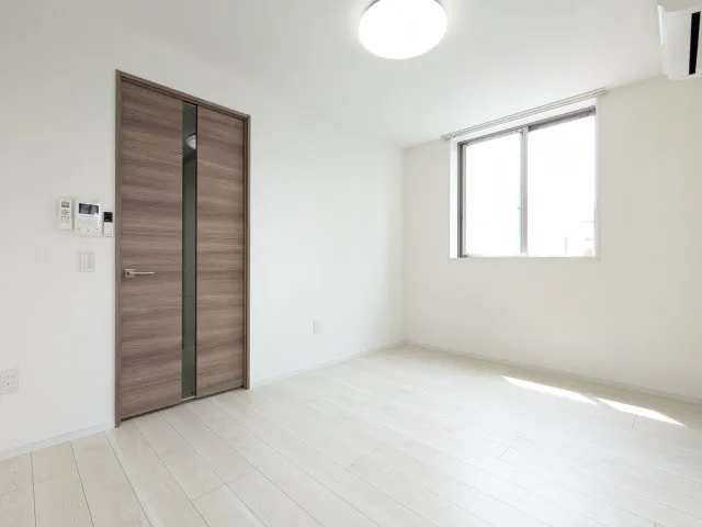 Tasukiri Shes Oshiage - Interior - ["Flooring", "Floor", "Wood"]
