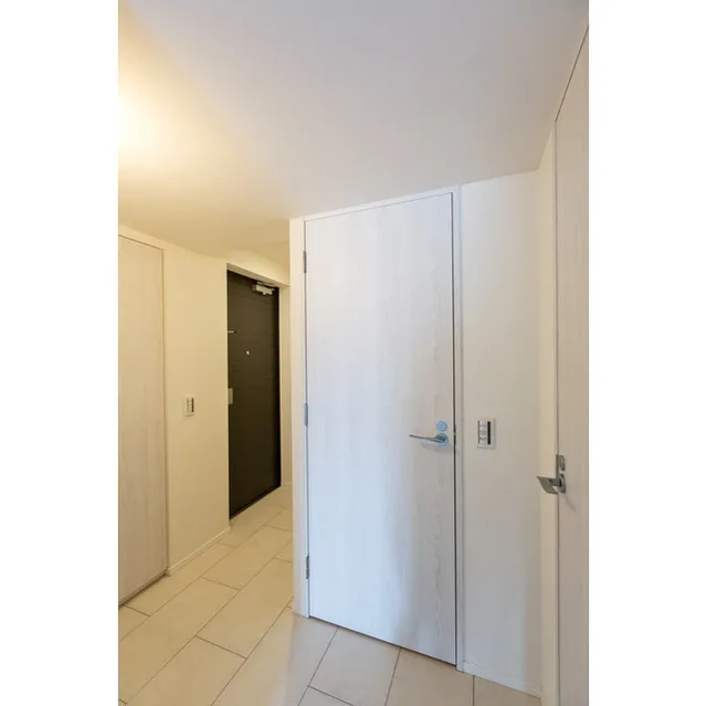 Asur Ryogoku - Interior - ["Door", "Fixture", "Handle"]