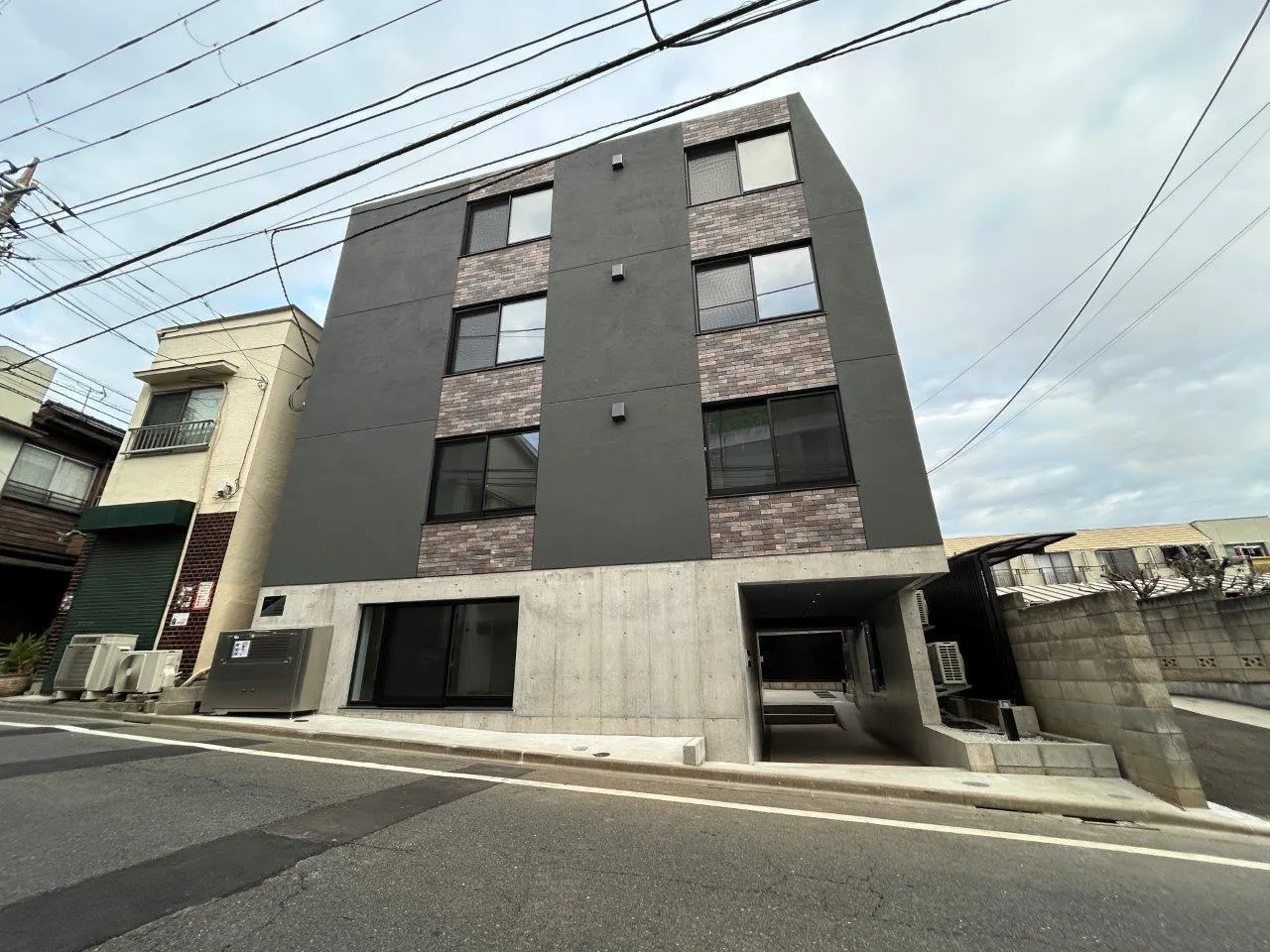 LiveFlat Higashi Koenji II - Exterior - ["Urban design", "Apartment", "Overhead power line"]