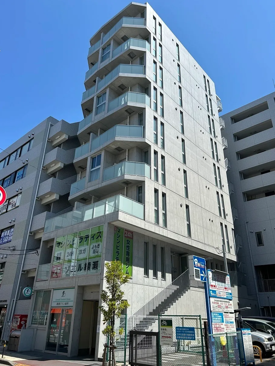 Ayase Platinum Building - Exterior - ["Apartment", "Condominium", "Commercial building"]