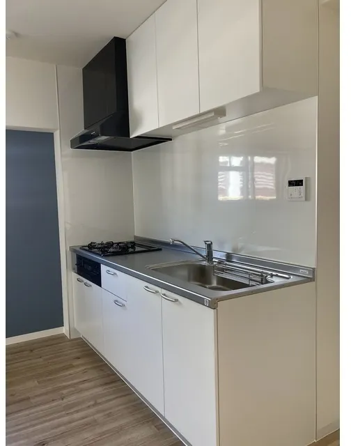 Maison De Loire - Interior - ["Kitchen", "Major appliance", "Kitchen Sink"]