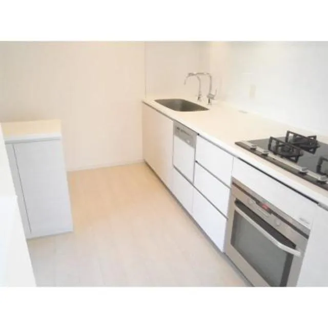 Park Cube Meguro Tower - Interior - ["Property", "Tile", "Room"]
