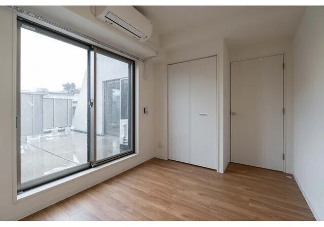 LUMIEC BUNKYO SENGOKU - Interior - ["Floor", "Flooring", "Apartment"]