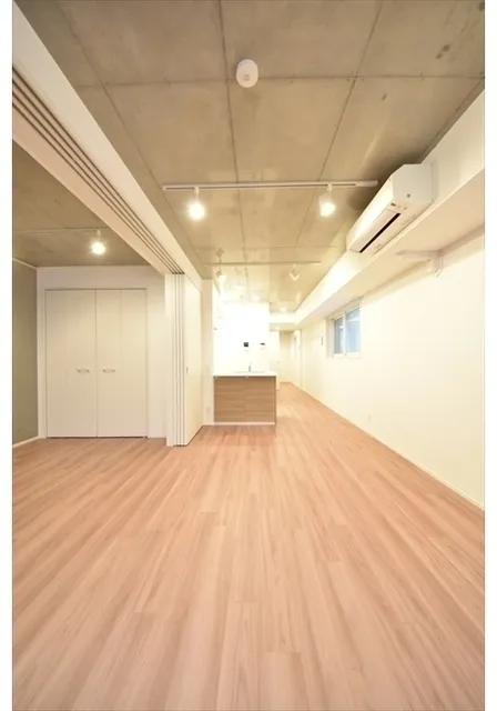 Grand Paseo Yoyogi Uehara II - Interior - ["Wood flooring", "Flooring", "Wood"]