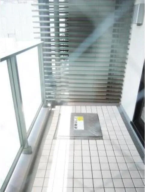 MM Garden - Interior - ["Rectangle", "Composite material", "Gas"]