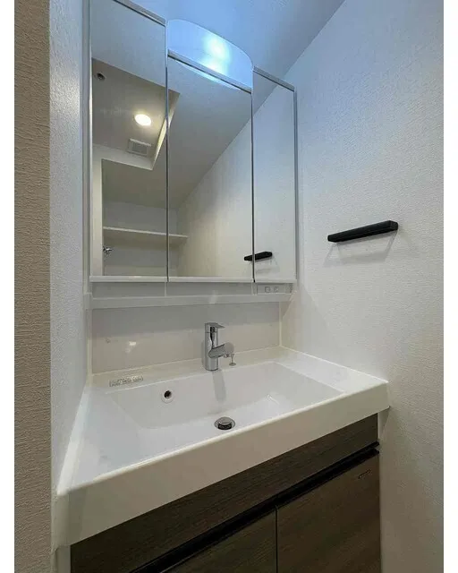 Clarita Nishi-Nippori - Interior - ["Bathroom Sink", "Plumbing fixture", "Bathroom"]