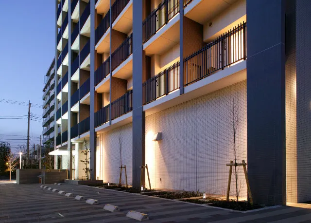 Ipse Tamagawa Green Space - Other - ["Building", "Street light", "Sky"]