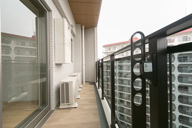Stellar Terrace - Interior - ["Composite material", "Apartment", "Metal"]