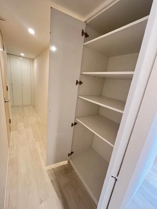West Park Tower Ikebukuro - Interior - ["Flooring", "Floor", "Wood"]