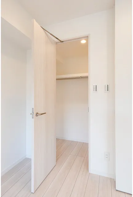 Comforia Liv Bunkyo Gokokuji - Interior - ["Flooring", "Wood", "Floor"]
