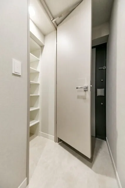 Prime Bliss Shinagawa Nakanobu - Interior - ["Flooring", "Floor", "Ceiling"]