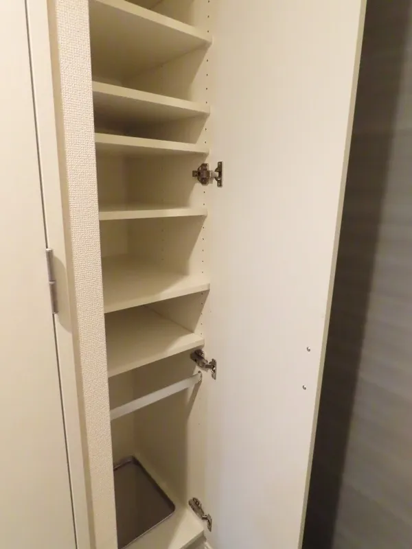 Prime Urban Sumiyoshi II - Interior - ["Wood", "Shelving", "Cupboard"]