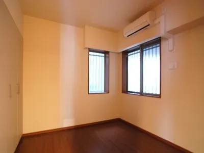 Prime Urban Shinjuku Natsumezaka Tower Residence - Interior - ["Building", "Property", "Window"]