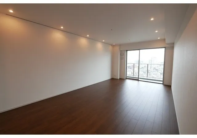 Comforia Shinjuku East Side Tower - Interior - ["Property", "Ceiling", "Floor"]