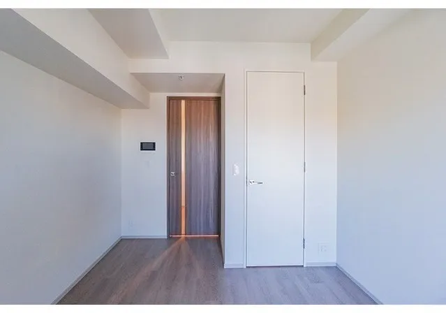 Due Kameido - Interior - ["Wood", "Flooring", "Floor"]