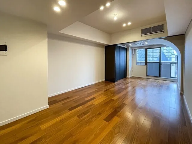 Ebisu Garden Terrace - Interior - ["Flooring", "Wood", "Floor"]