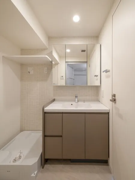Brillia Ist Asakusa - Interior - ["Bathroom Sink", "Flooring", "Plumbing fixture"]