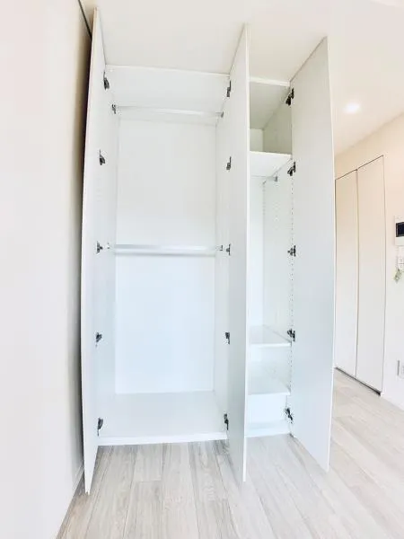 Brillia Ist Sendagaya - Interior - ["Wall", "Flooring", "Wood"]