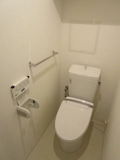 Sunshine Matsumoto No.17 - Interior - ["Toilet", "Plumbing fixture", "Toilet seat"]