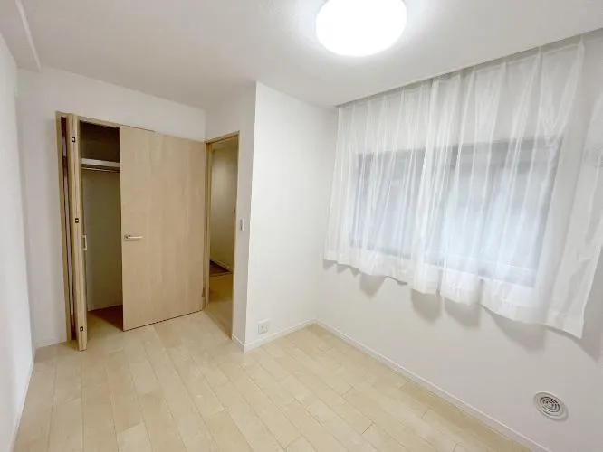 Cosmo Shin-Yurigaoka Room 204