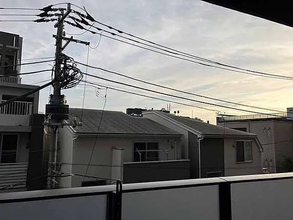 The Park Habio Yoyogi - Interior - ["Overhead power line", "Wire", "Electricity"]