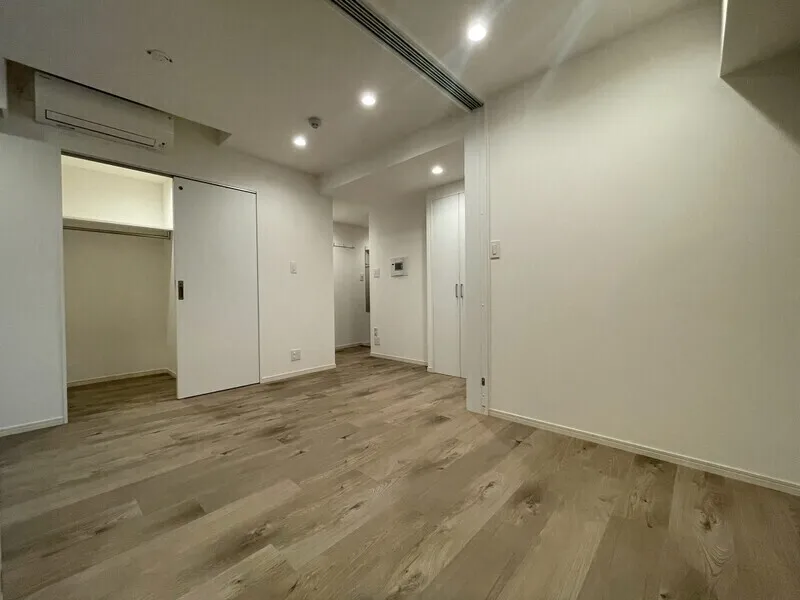 BluRock Ginza East - Interior - ["Flooring", "Floor", "Wood flooring"]