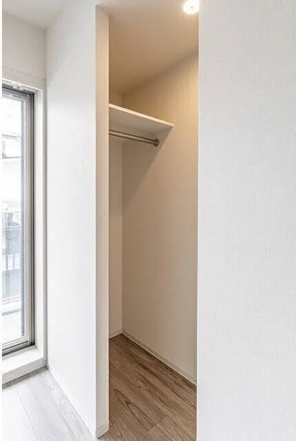 LUMIEC HONCHO EAST - Interior - ["Flooring", "Wood", "Floor"]