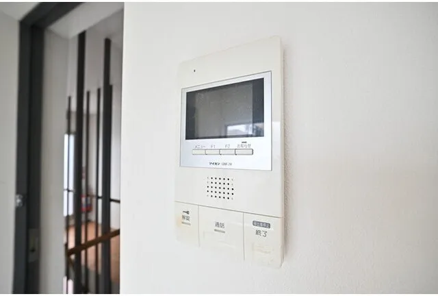 Apartment Kuro Sangenjaya - Interior - ["Home Security", "Electronics", "Home automation"]