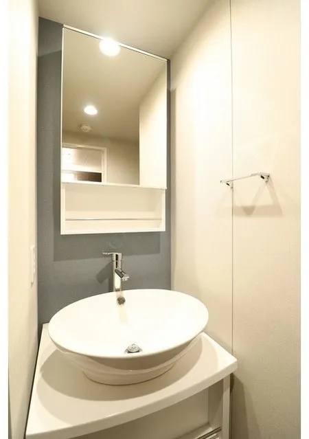 La Douceur Sugamo East - Interior - ["Bathroom Sink", "Plumbing fixture", "Interior design"]