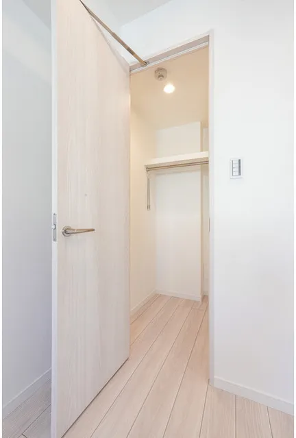 Comforia Liv Bunkyo Gokokuji - Interior - ["Flooring", "Wood", "Floor"]