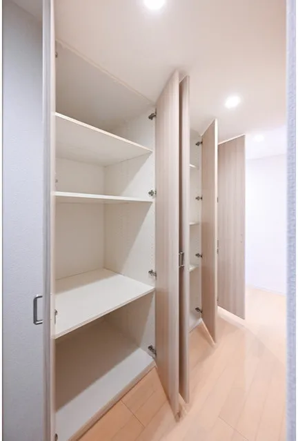 BPR Residence Mita Isaragozaka - Interior - ["Flooring", "Wood", "Floor"]