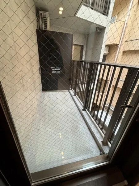 EXAM AKASAKA - Interior - ["Floor", "Flooring", "Composite material"]