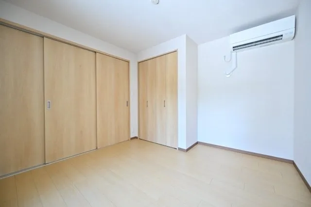 CENTRAL GARDEN RESIDENCE TOKYO - Interior - ["Flooring", "Floor", "Wood"]