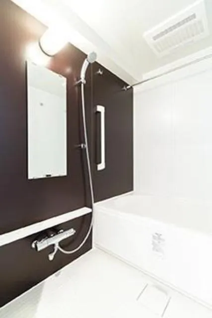 Moana Kinshi Park - Interior - ["Room", "Property", "Bathroom"]