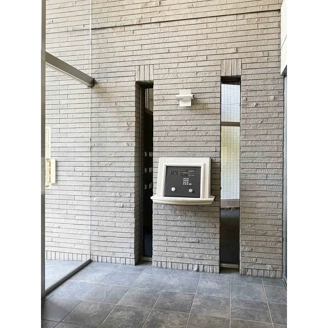 Orchid Residence Kagurazaka - Interior - ["Rectangle", "Fixture", "Brick"]