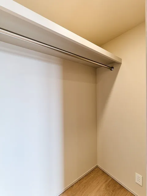 Baus Flats Kuramae - Interior - ["Wood", "Ceiling", "Interior design"]