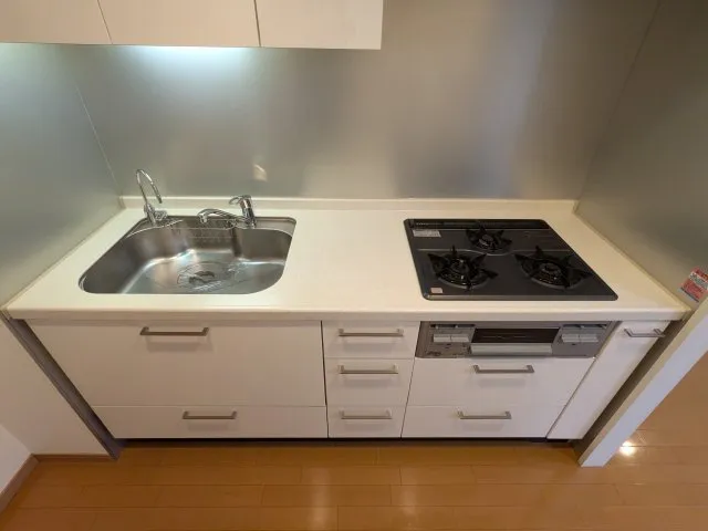 MG Meguro Station - Interior - ["Major appliance", "Floor", "Flooring"]