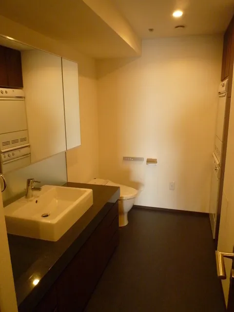 Nibancho Terrace - Interior - ["Wall", "Flooring", "Floor"]