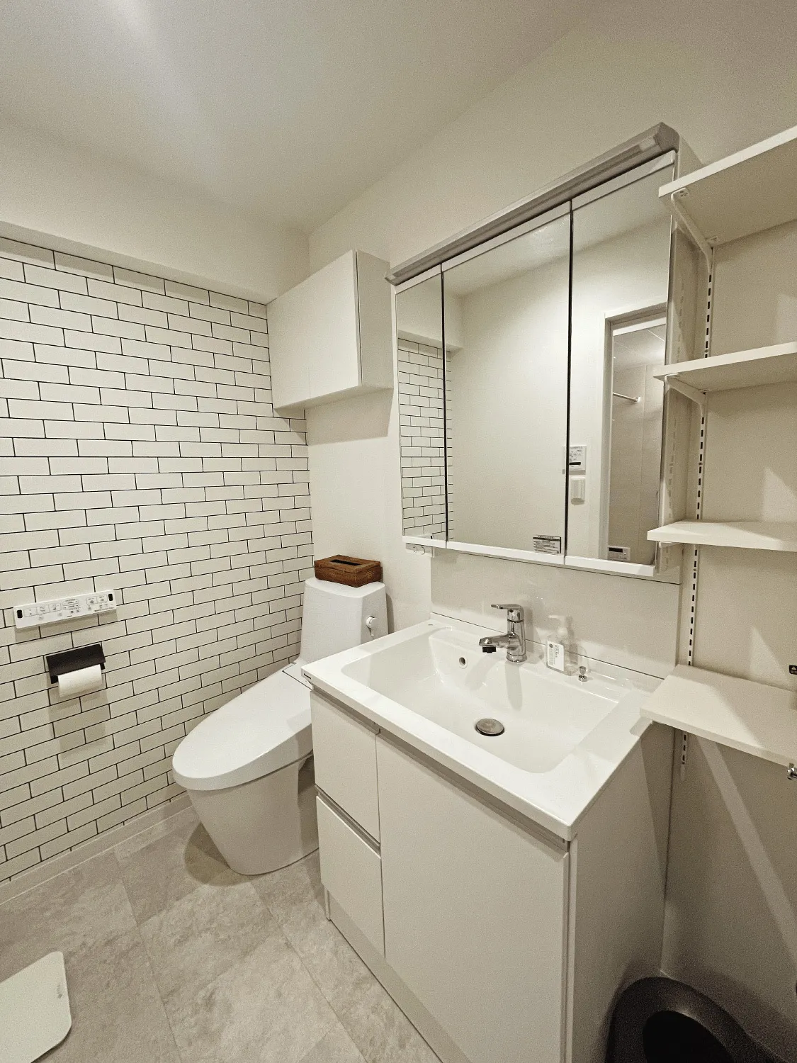 Green Mansion - Interior - ["Plumbing fixture", "Flooring", "Bathroom Sink"]