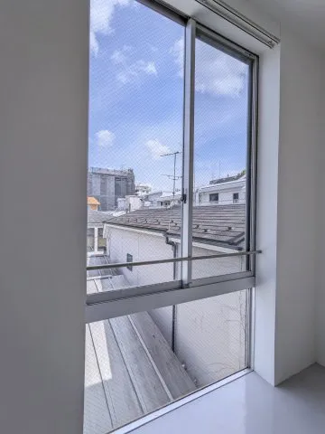 Faret Yoyogi Uehara - Interior - ["Composite material", "Apartment", "Glass"]