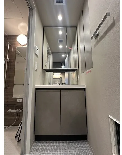 Baus Flats Kuramae - Interior - ["Interior design", "Flooring", "Floor"]