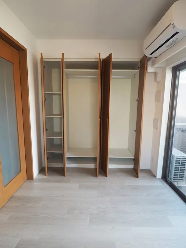 Residia Ikebukuro - Interior - ["Flooring", "Wood", "Floor"]