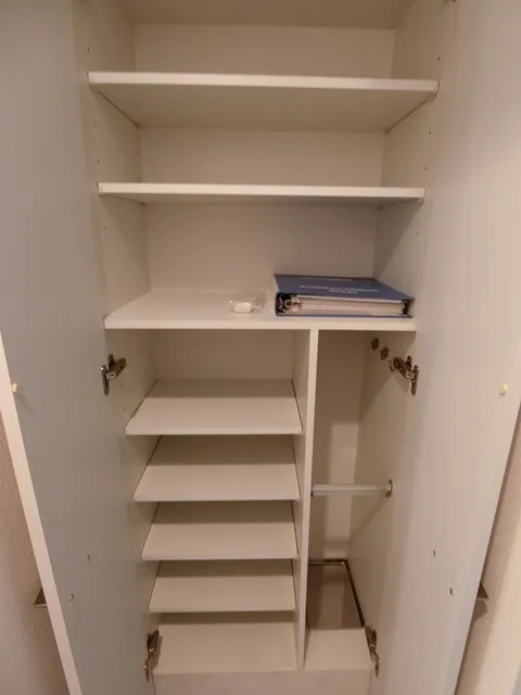 TLR Residence Otorii - Interior - ["Wood", "Flooring", "Floor"]