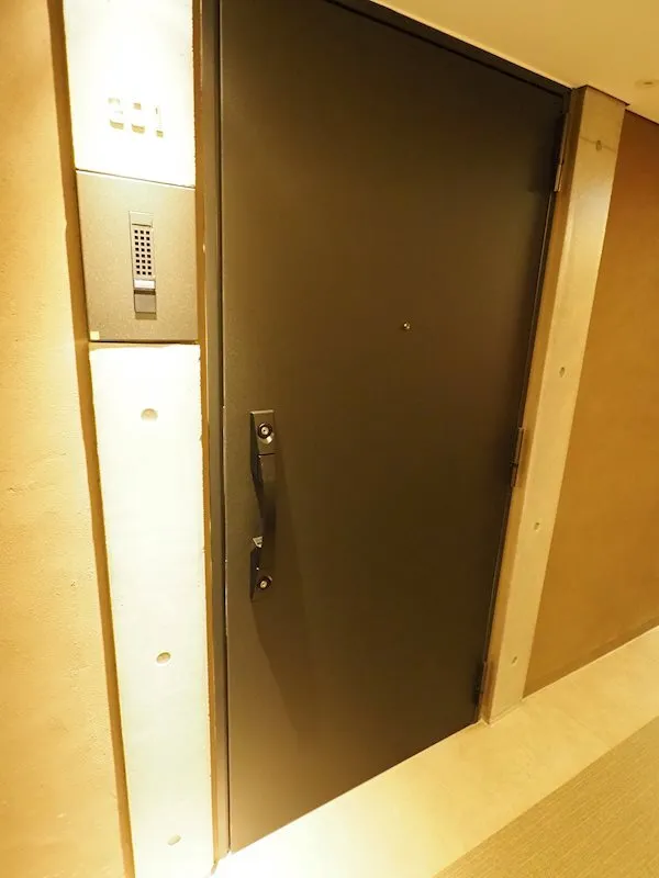 Crevia Lixe Nippori Negishi - Interior - ["Fixture", "Door", "Wood"]