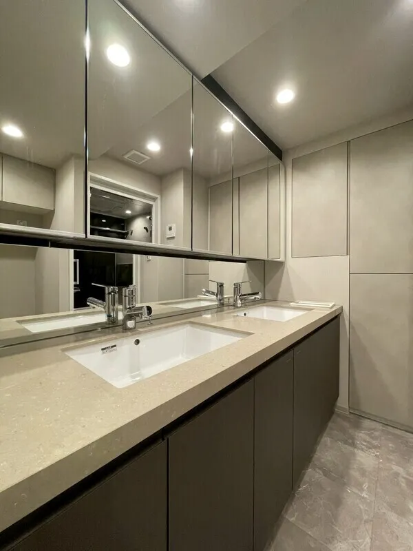 Lumiec Kinshicho - Interior - ["Interior design", "Ceiling", "Flooring"]