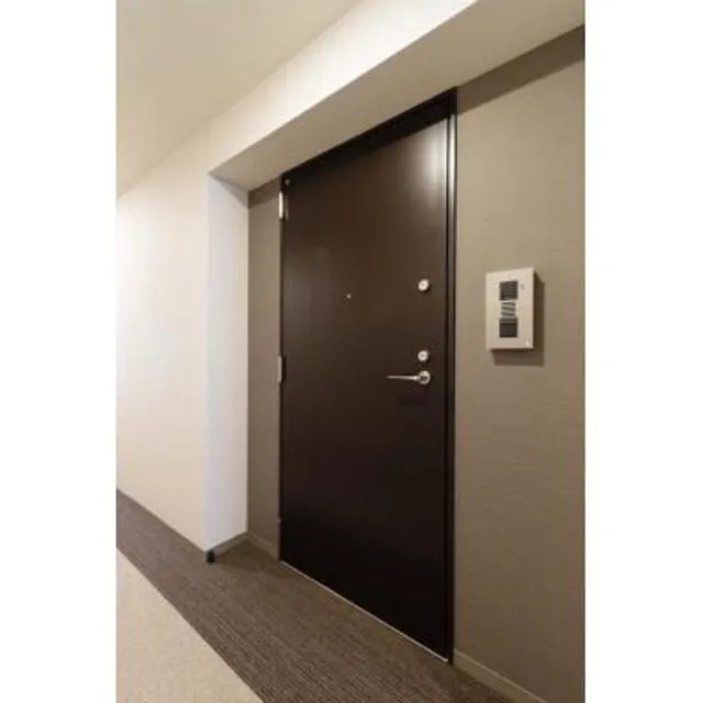 Rumireis Toyosu - Interior - ["Door", "Fixture", "Wood"]