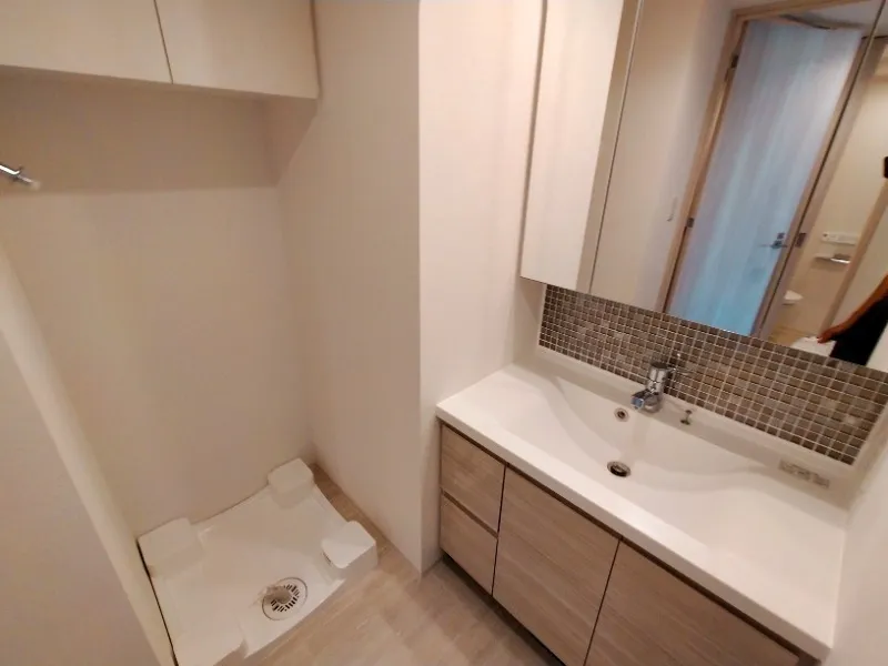 Season Flats Oshiage Terrace - Interior - ["Flooring", "Floor", "Bathroom Sink"]